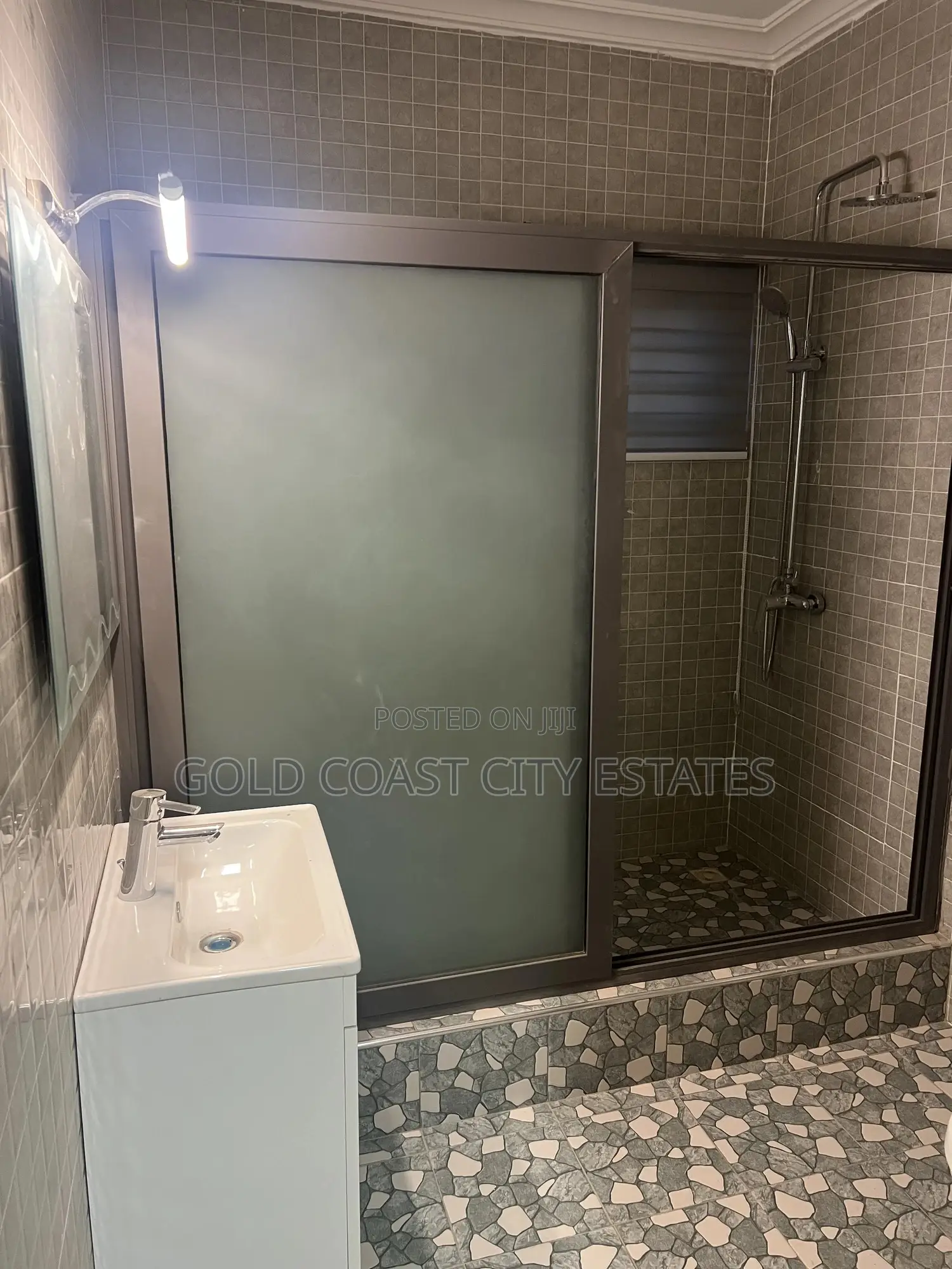 Furnished 4bdrm House in Oyarifa for sale
