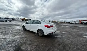 Kia Forte EX Sedan 2015 Off white