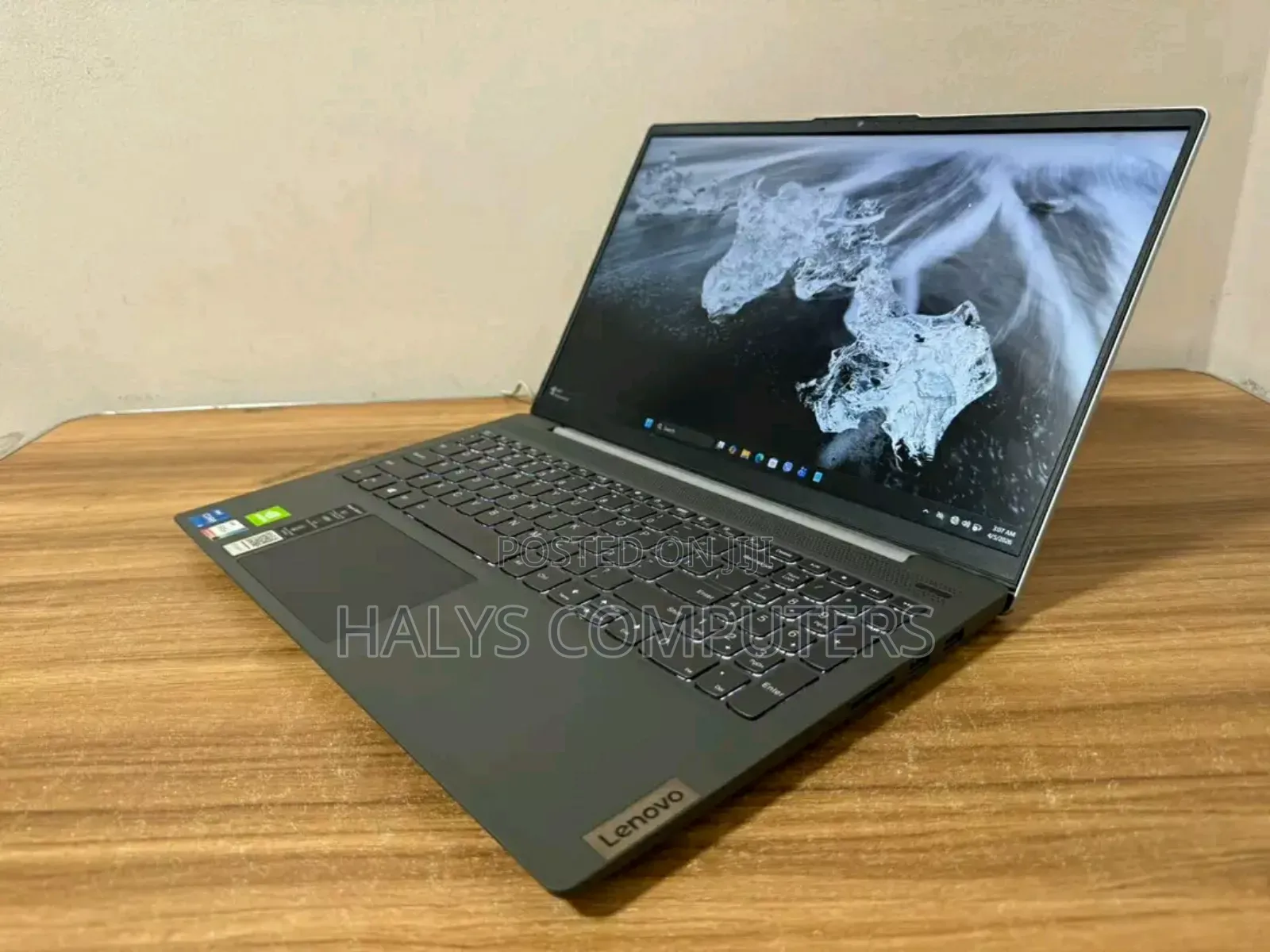 New Laptop Lenovo Ideapad 3 16GB Intel Core i5 SSD 512GB