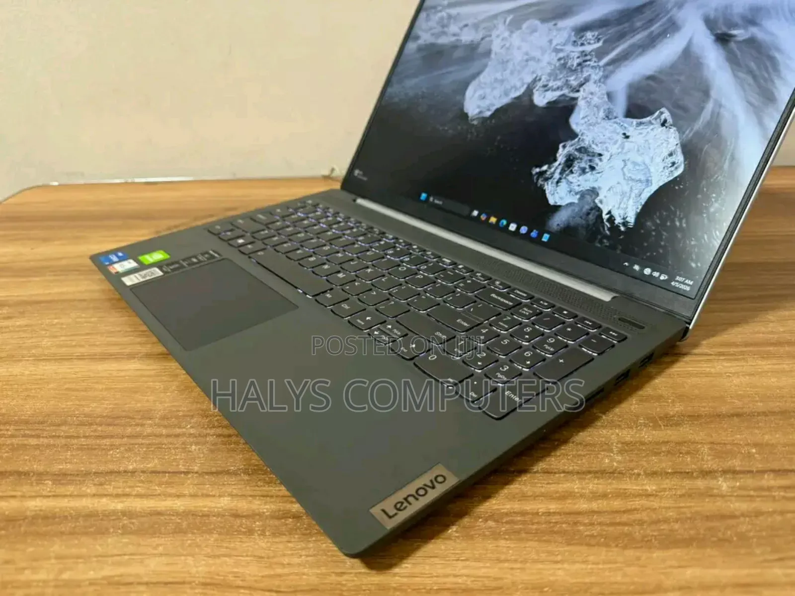 New Laptop Lenovo Ideapad 3 16GB Intel Core i5 SSD 512GB