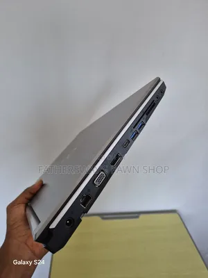Laptop Fujitsu Celsius H710 16GB Intel Core i7 SSD 256GB