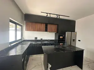 3bdrm House in Adjiringanor, School Junction for rent