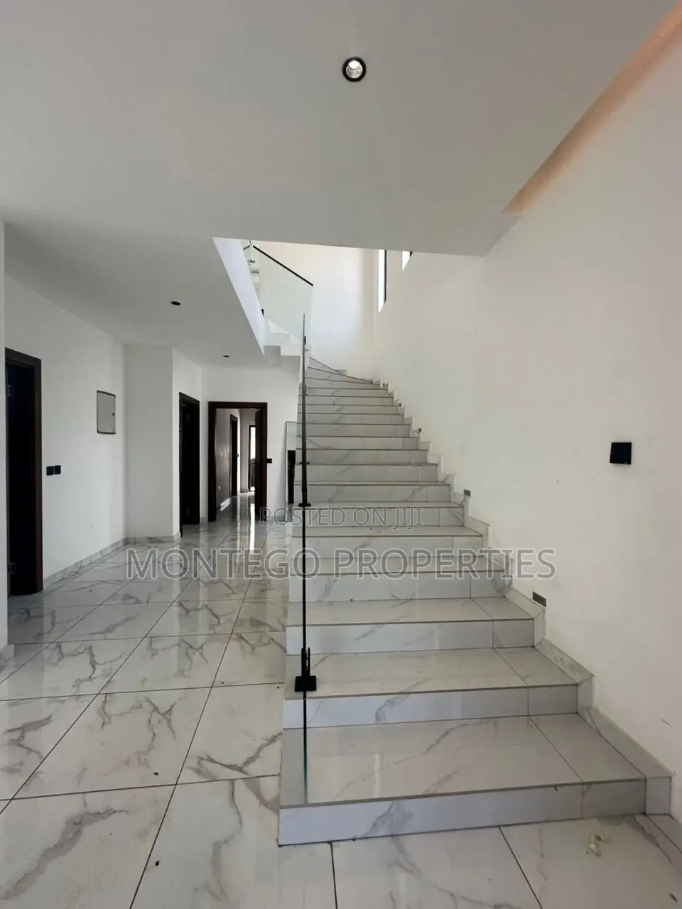 3bdrm House in Adjiringanor, School Junction for rent