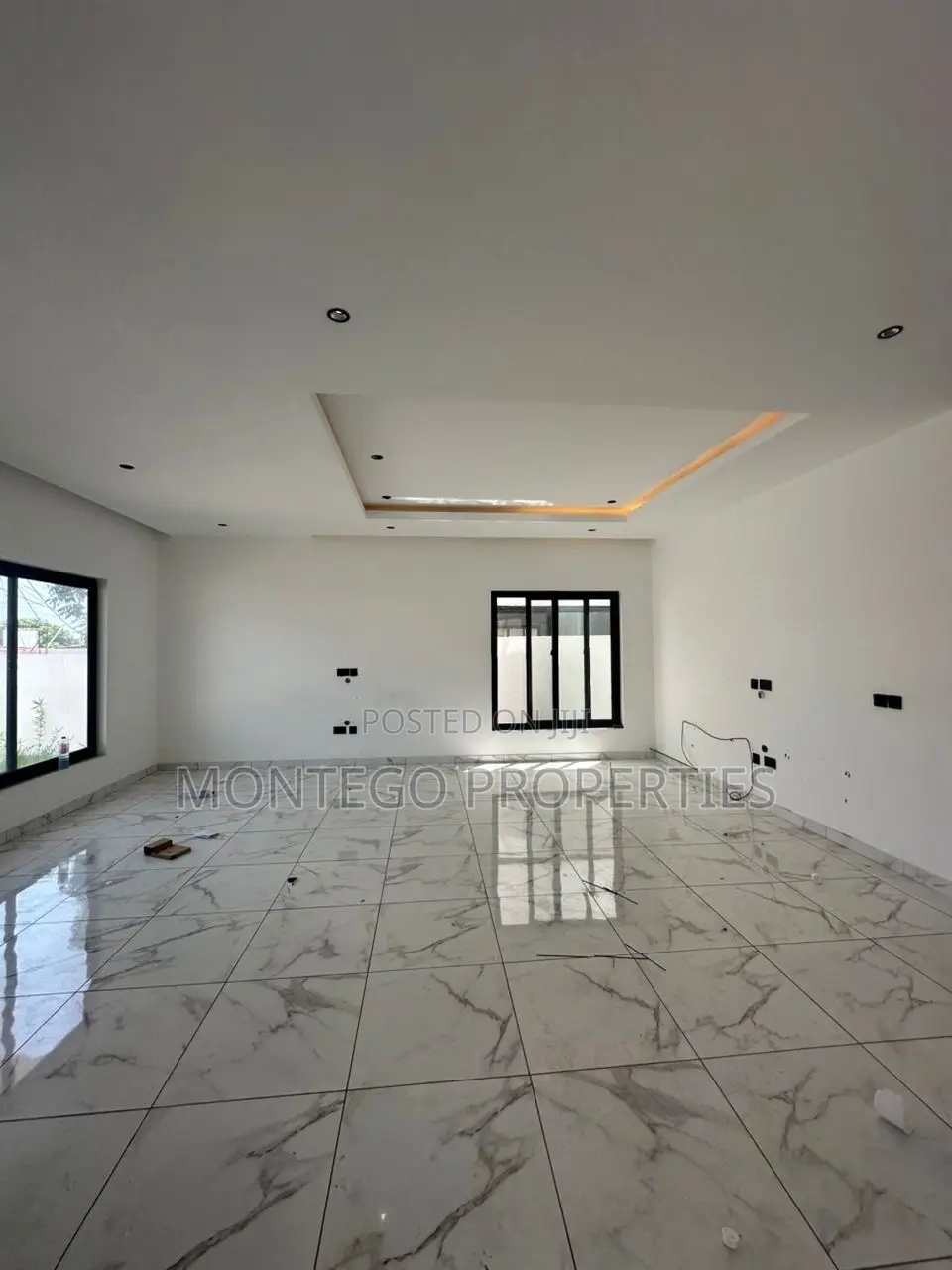 3bdrm House in Adjiringanor, School Junction for rent