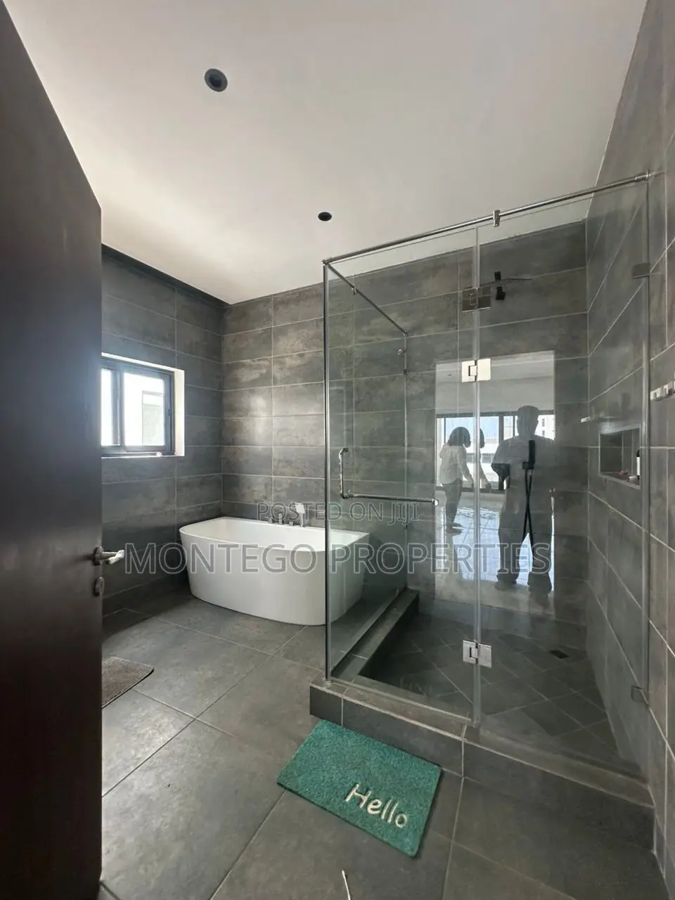 3bdrm House in Adjiringanor, School Junction for rent