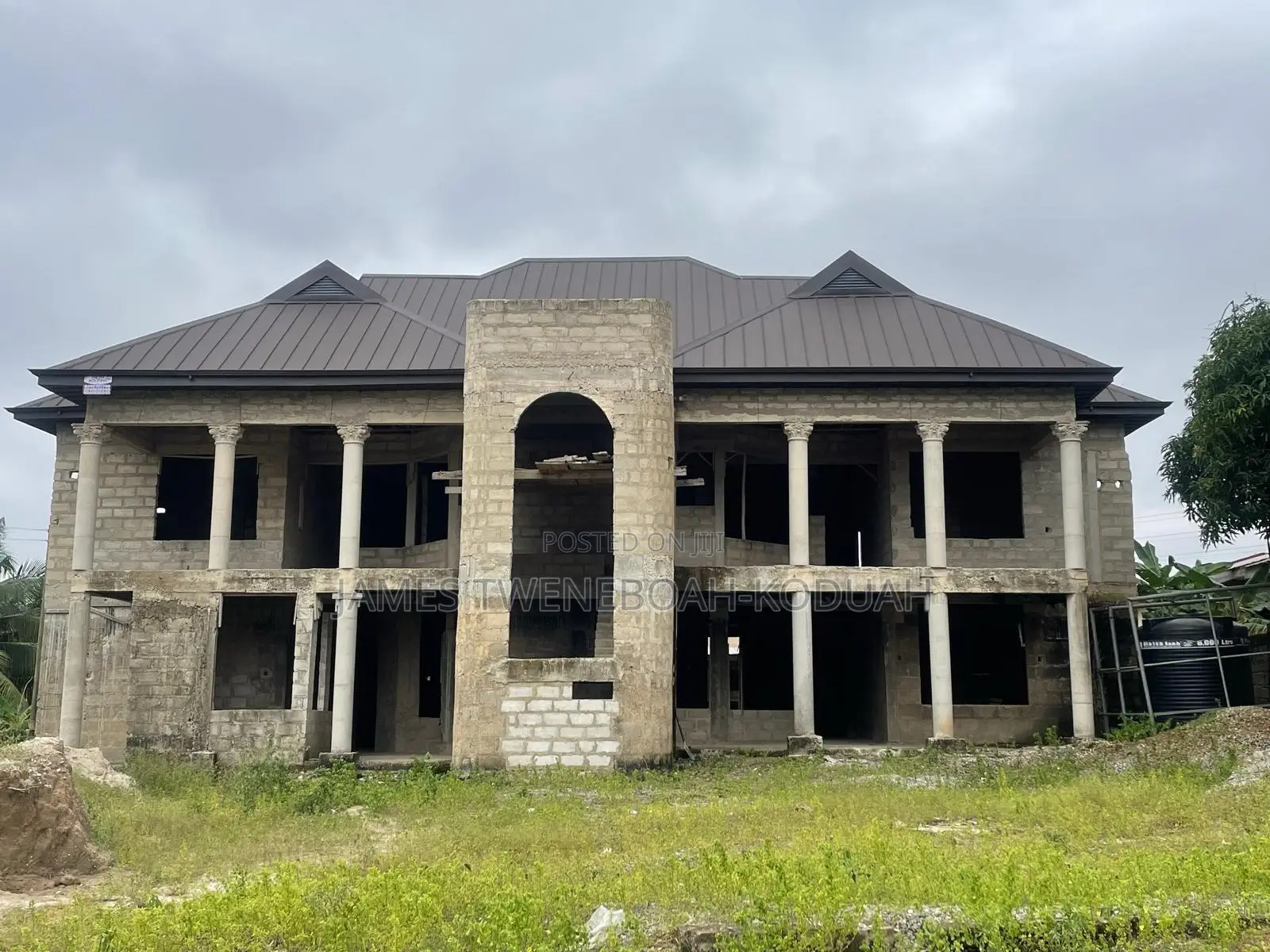 15bdrm Block of Flats in Ejisu-Juaben Municipal for sale