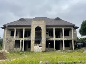 15bdrm Block of Flats in Ejisu-Juaben Municipal for sale