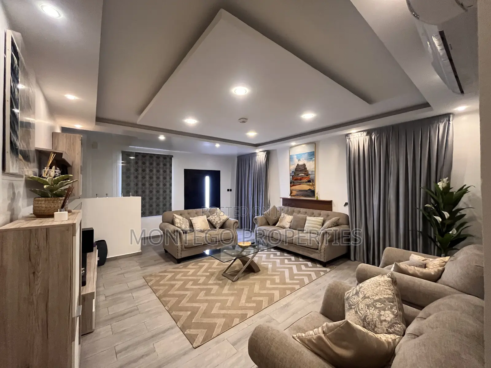 Furnished 3bdrm Townhouse / Terrace in East Legon, American House