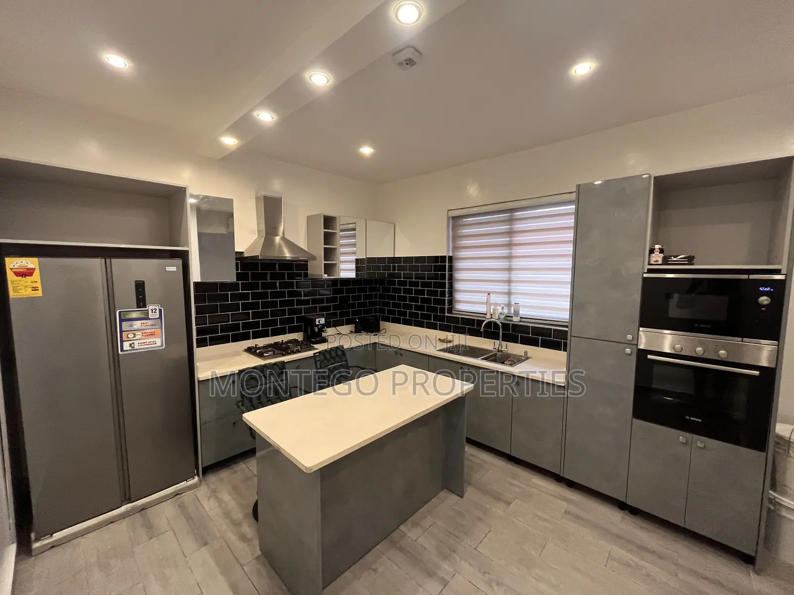 Furnished 3bdrm Townhouse / Terrace in East Legon, American House