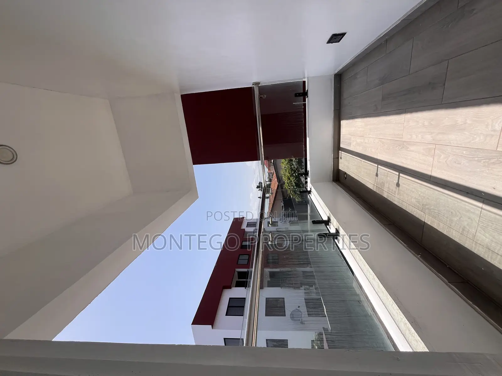 Furnished 3bdrm Townhouse / Terrace in East Legon, American House