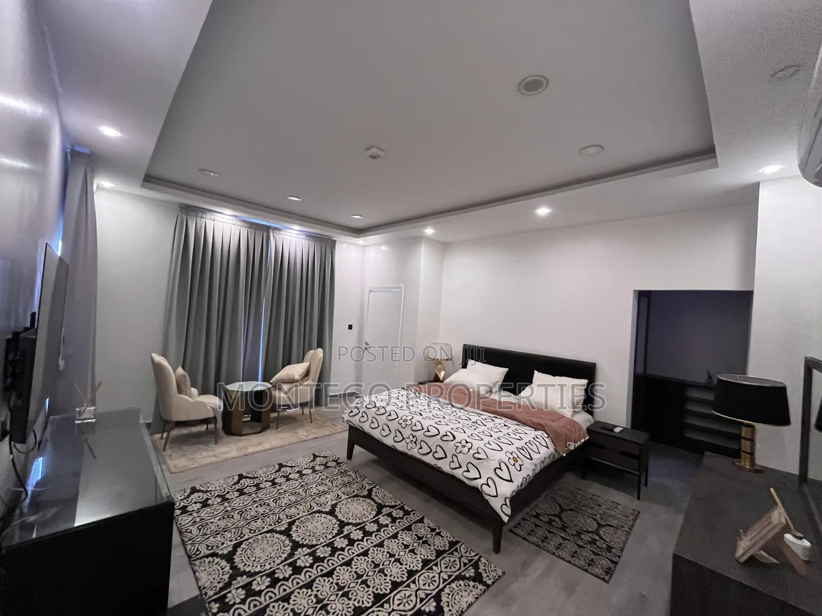 Furnished 3bdrm Townhouse / Terrace in East Legon, American House