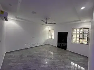 2bdrm Apartment in Nanakrom, School Junction for rent