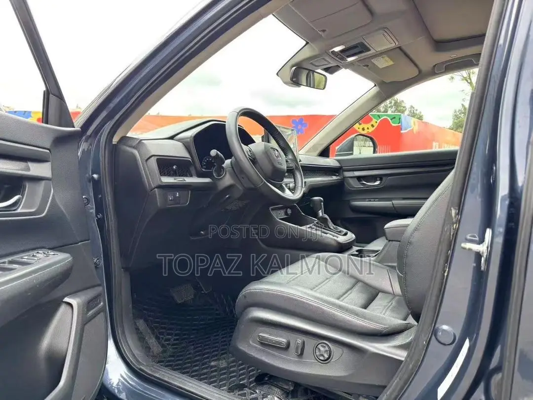 Honda CR-V 2023 Gray