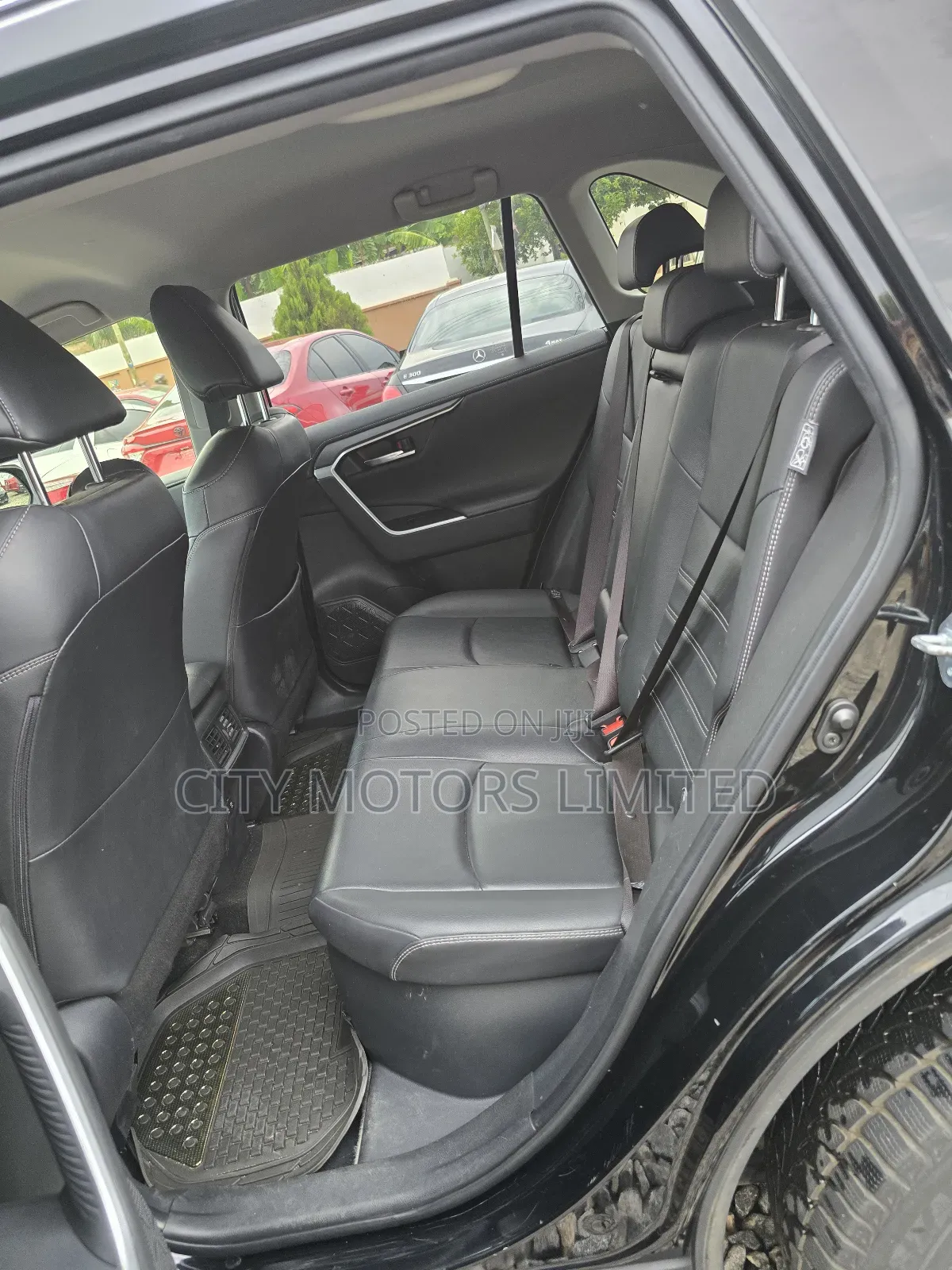 Toyota RAV4 Limited 2021 Black