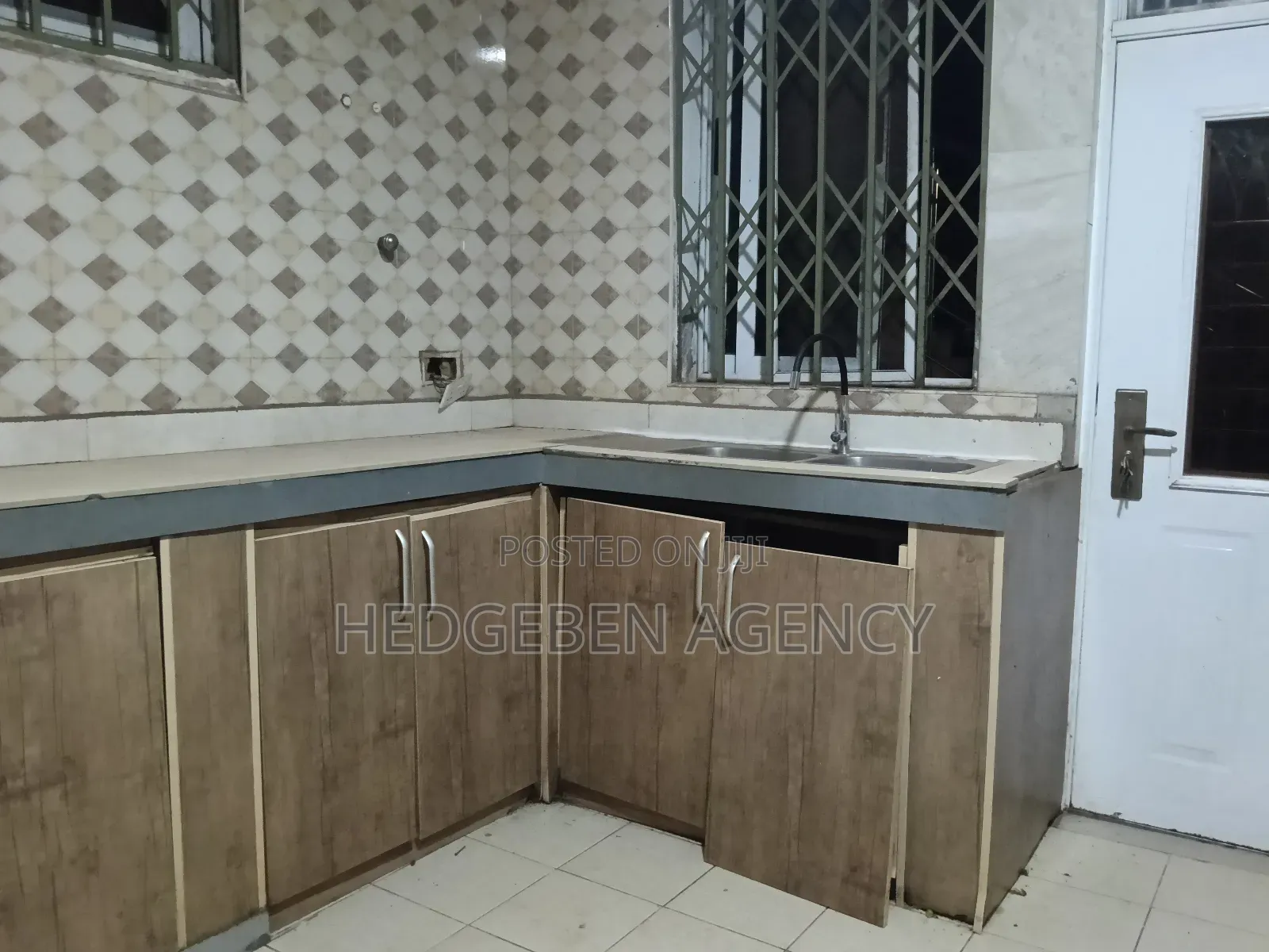3bdrm Apartment in Frafraha for rent