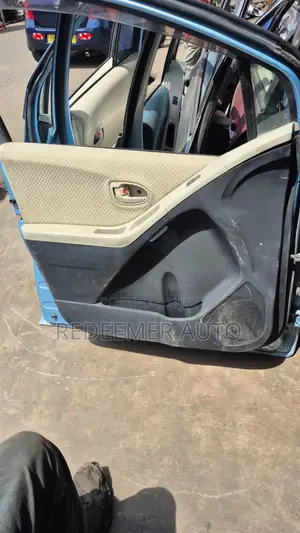 Toyota Vitz Doors 2007-2010