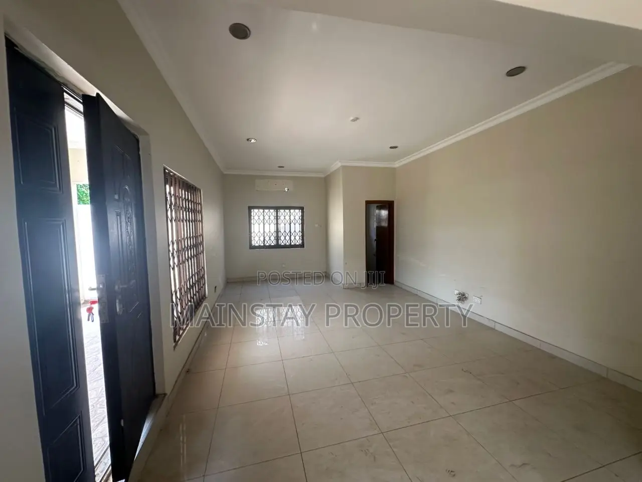 3bdrm House in East Legon for rent