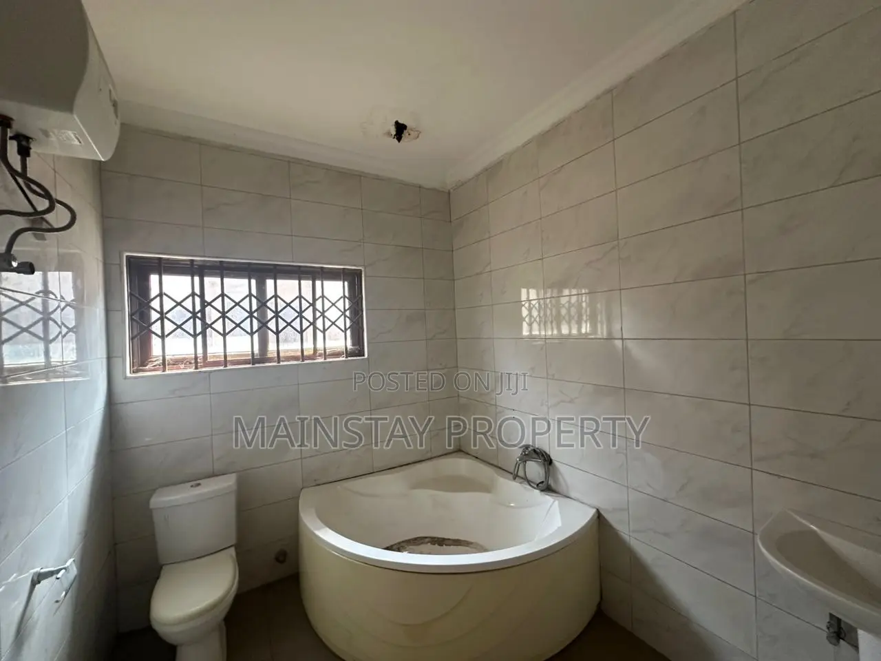 3bdrm House in East Legon for rent