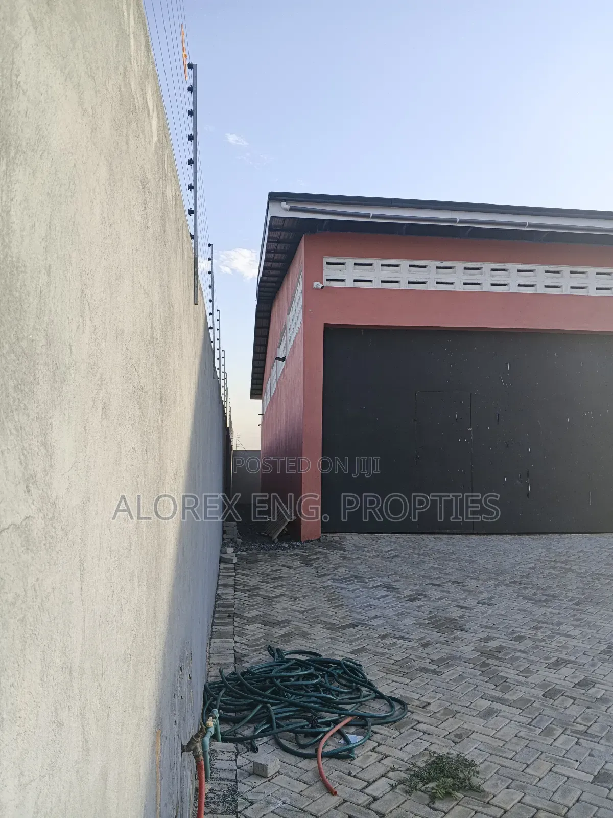 Warehouse for Rent at Dawhenya