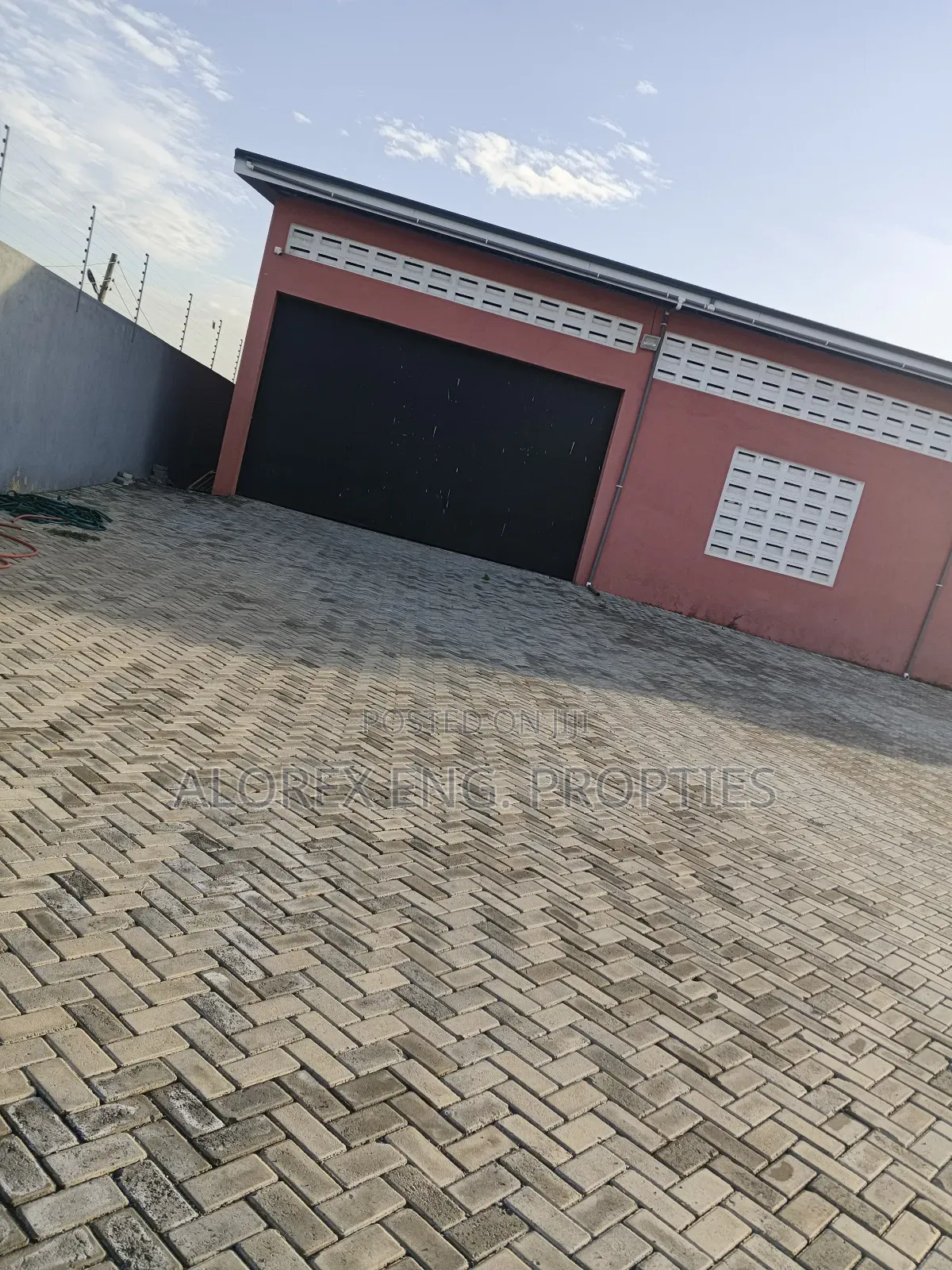 Warehouse for Rent at Dawhenya