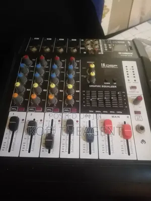 Yamaha Ph400 Powered 4channel Mixer