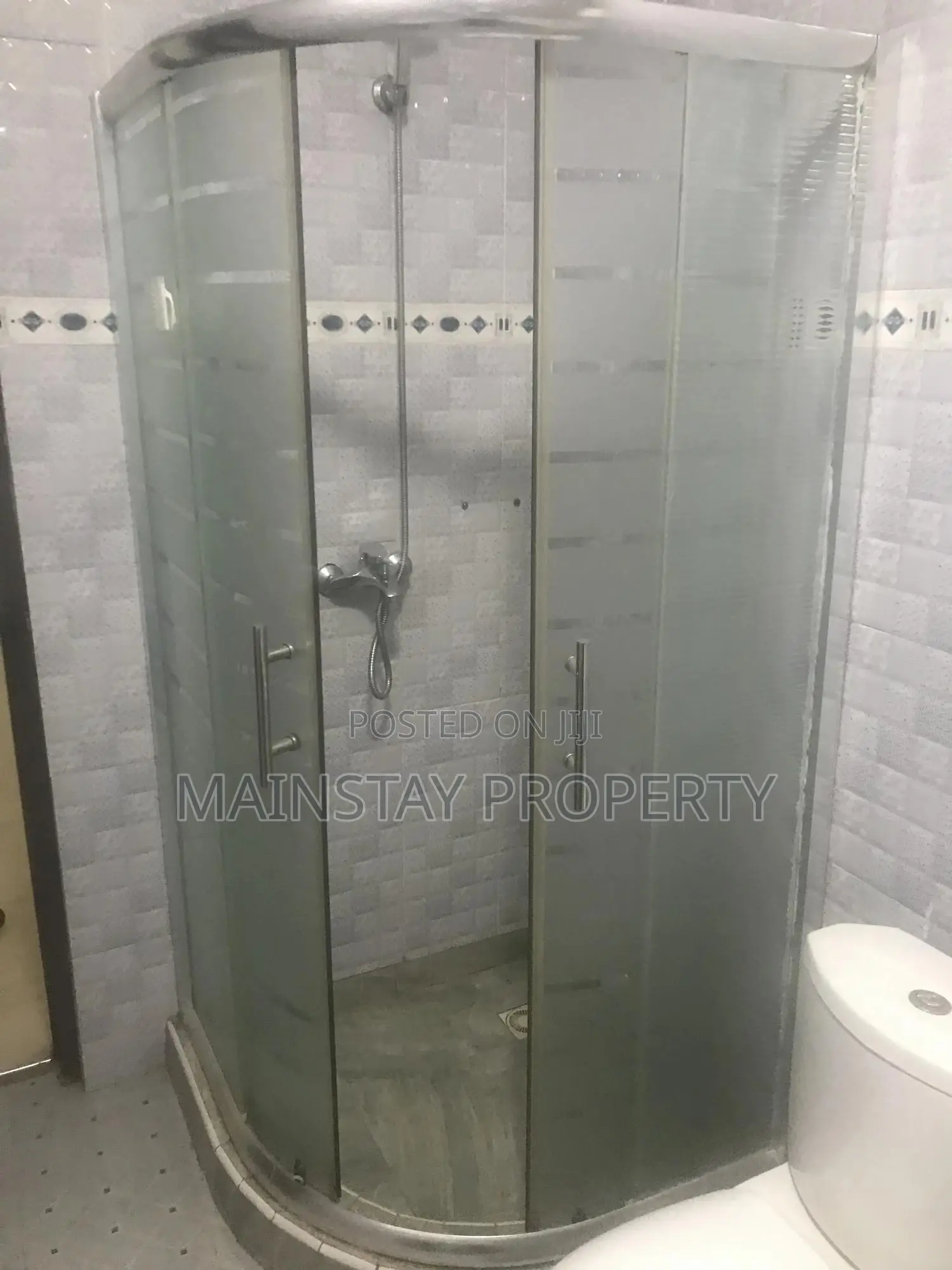 3bdrm House in East Legon for rent