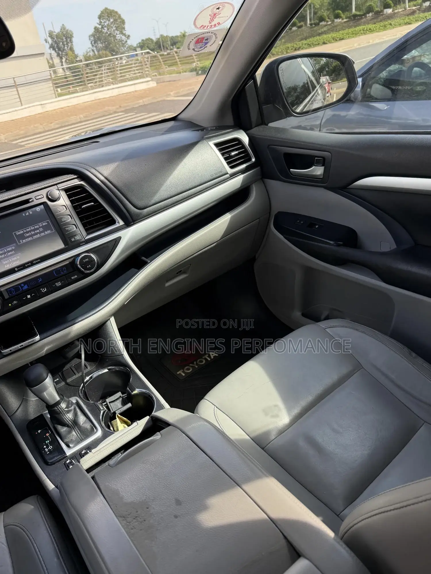 Toyota Highlander XLE V6 4x4 (3.5L 6cyl 6A) 2016 Gray