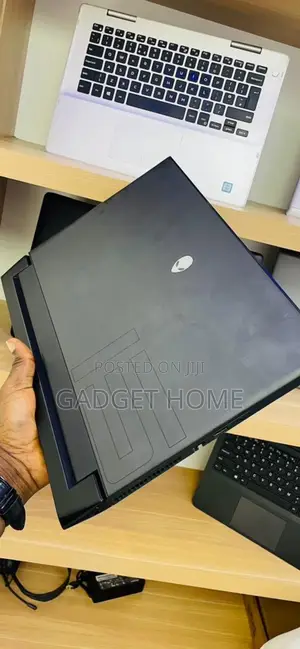 Laptop Dell Allenware M15 R5 32GB Intel Core i9 SSD 1T