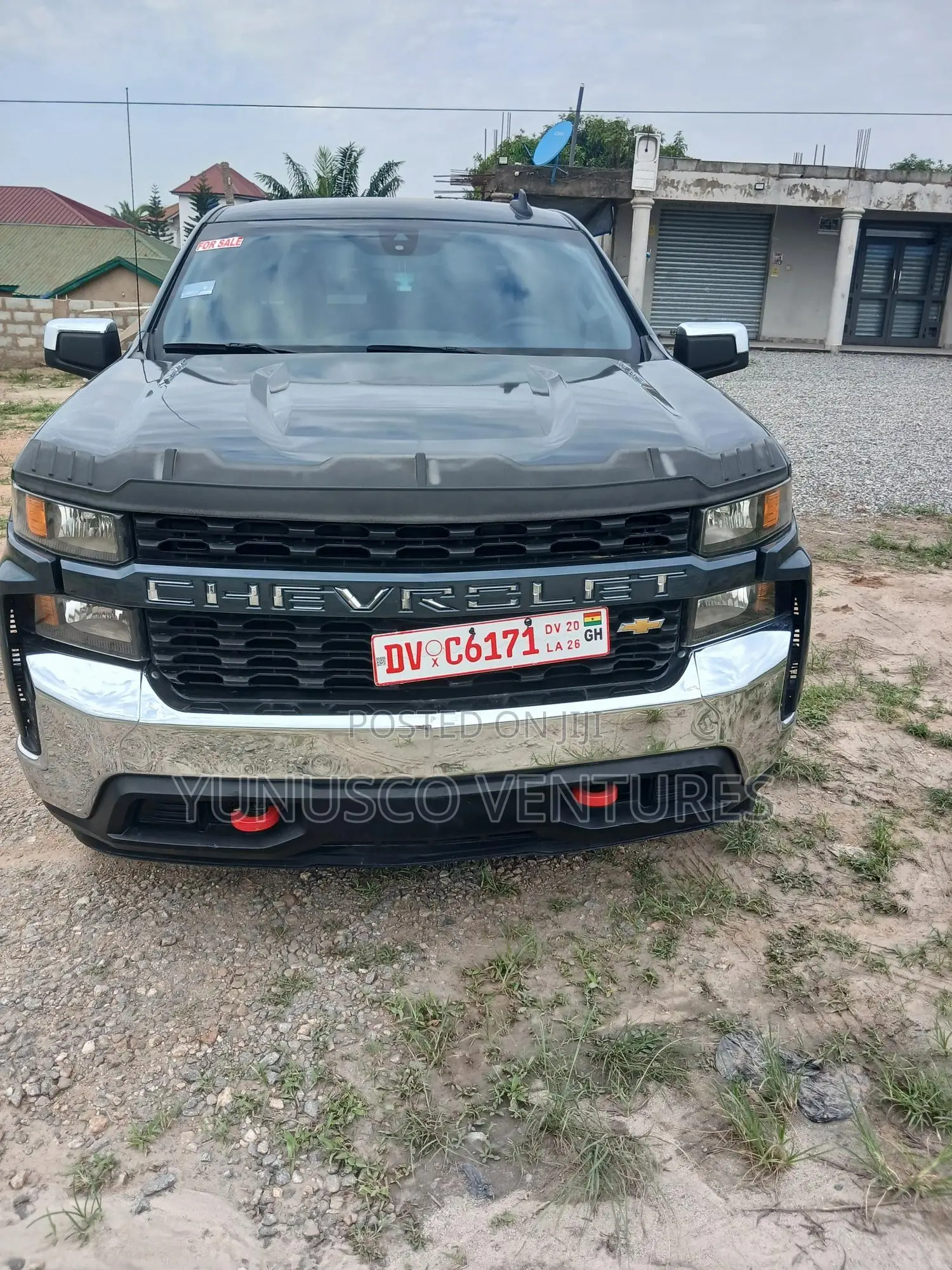 Chevrolet Silverado 2021 Green