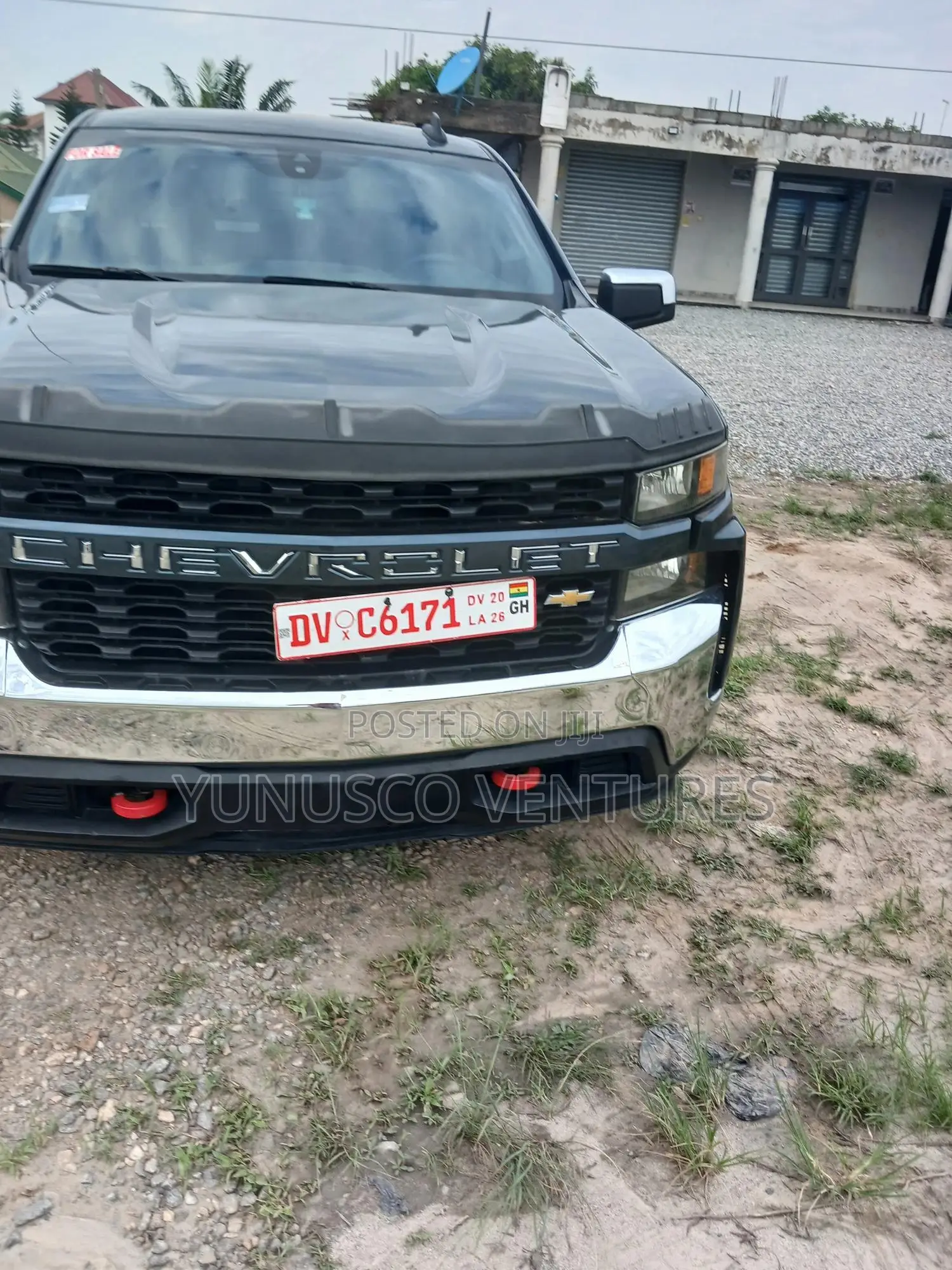 Chevrolet Silverado 2021 Green