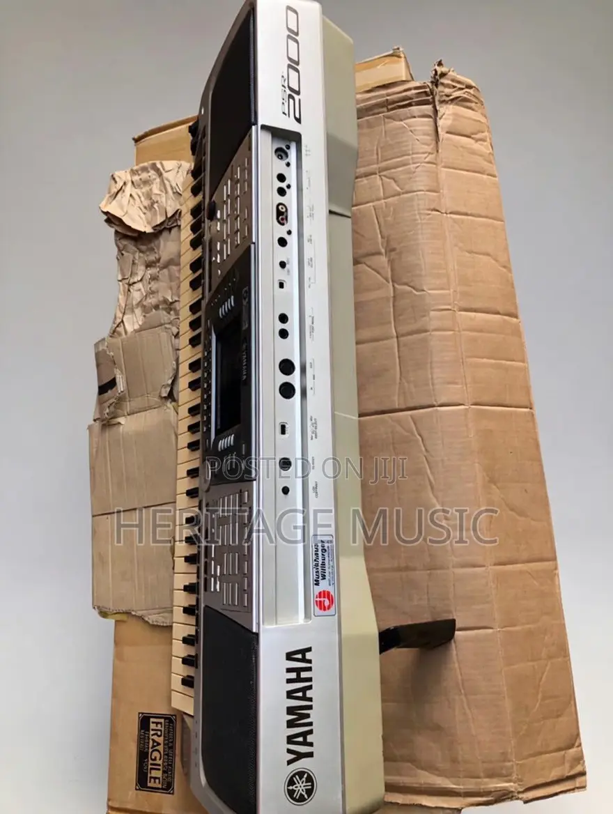 Yamaha Psr2000