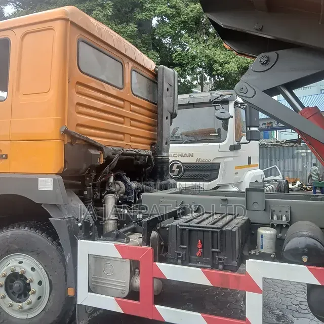 Band New Shacman Trucks
