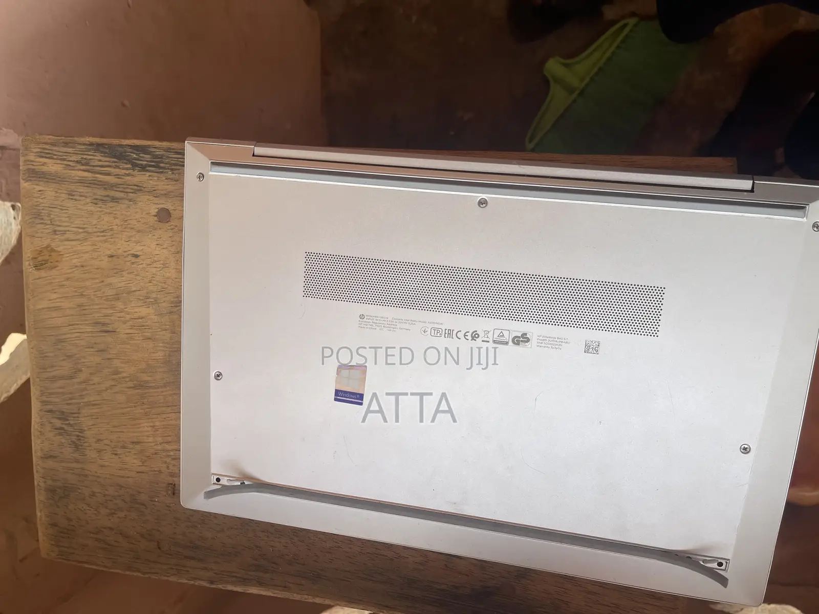 Hp 840 G7 Screen With Housing and Battery and Keyboard