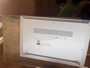 Hp 840 G7 Screen With Housing and Battery and Keyboard