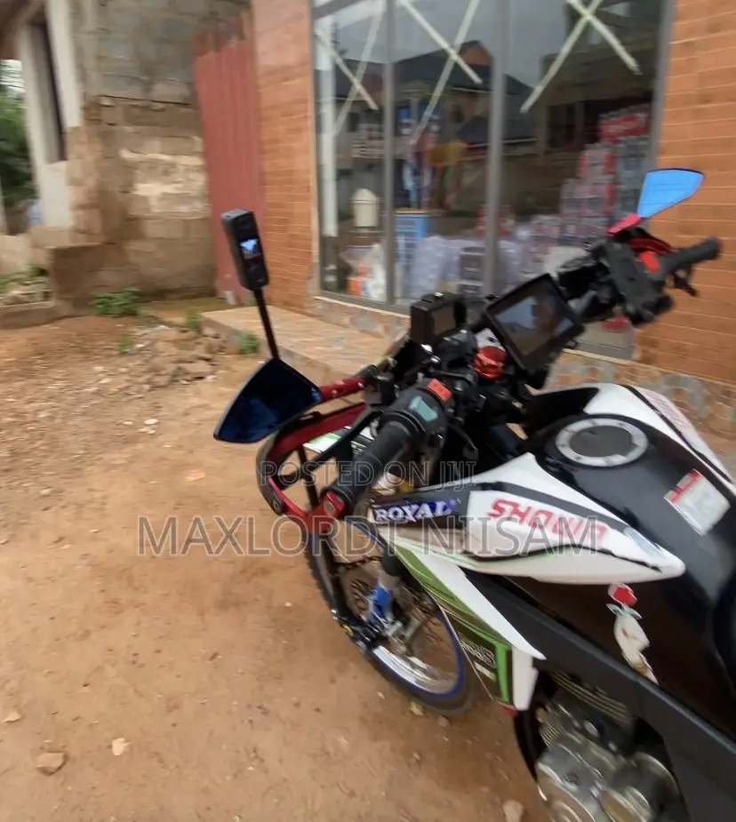 Royal Motorcycle 2025 White