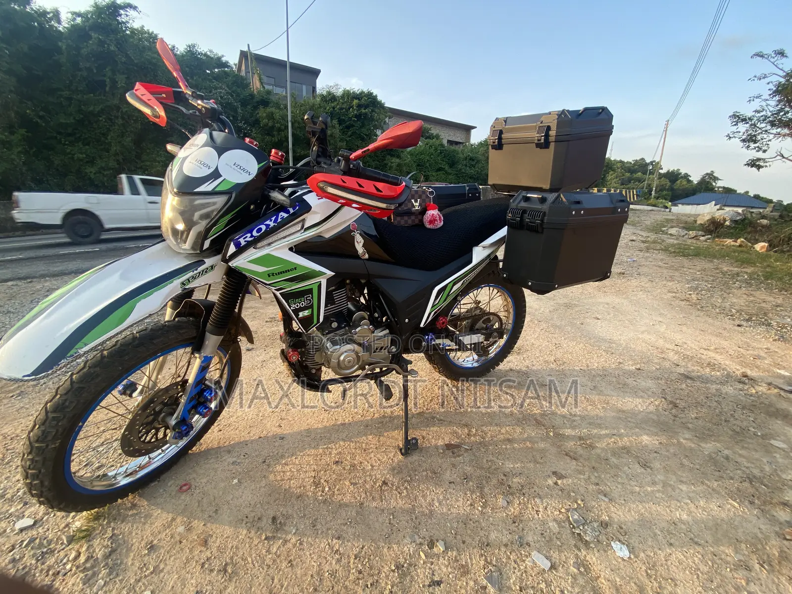 Royal Motorcycle 2025 White