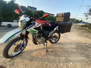 Royal Motorcycle 2025 White