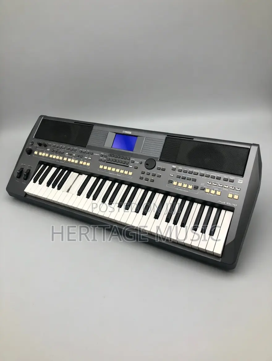 Yamaha PSR S670