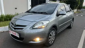 Toyota Belta 2011 Gray