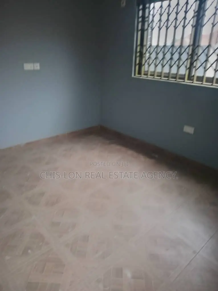 1bdrm Apartment in Chis-Lon Broker’S, Bluetop Estate for rent