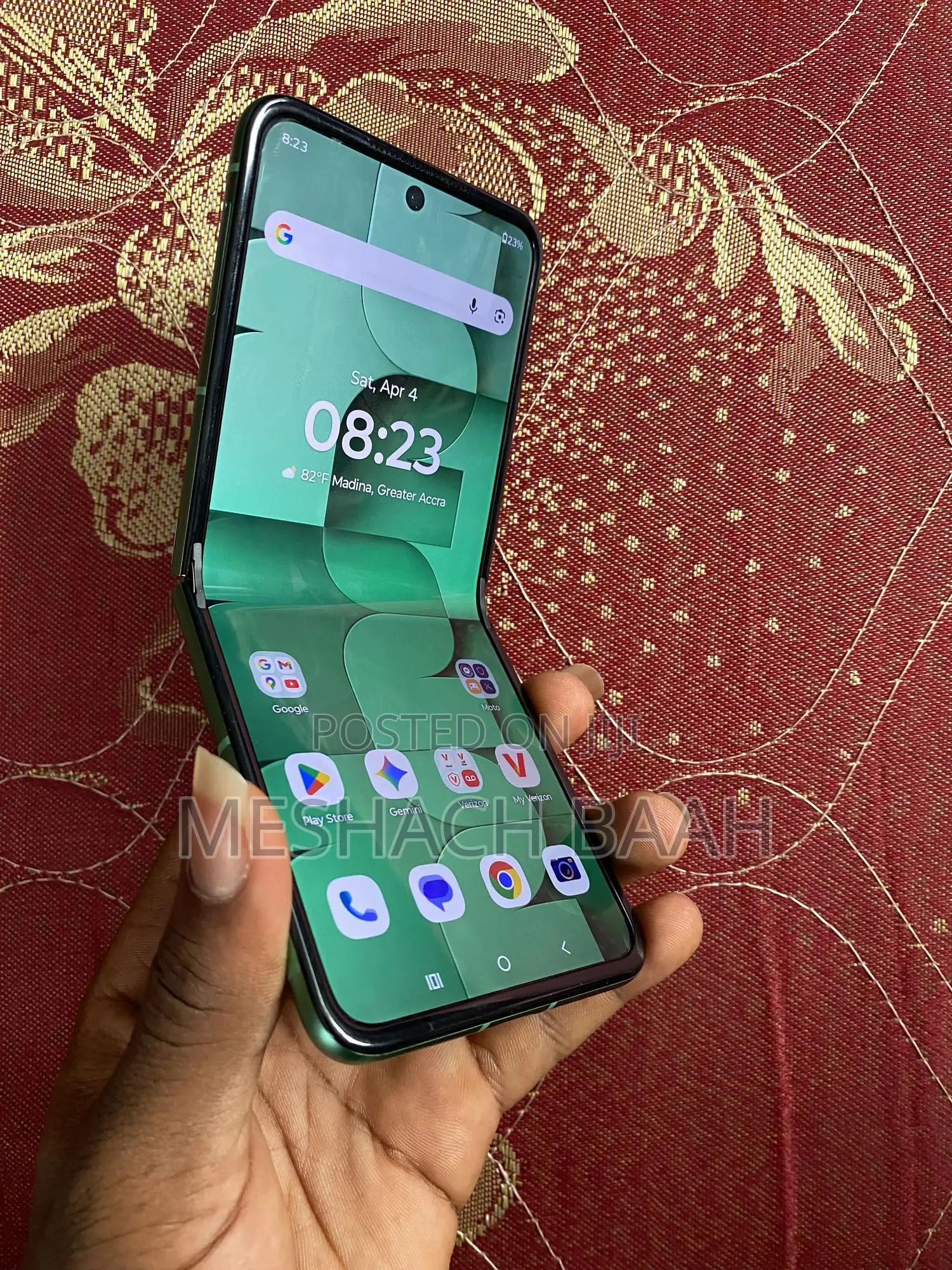 New Motorola Razr 2024 256 GB Green