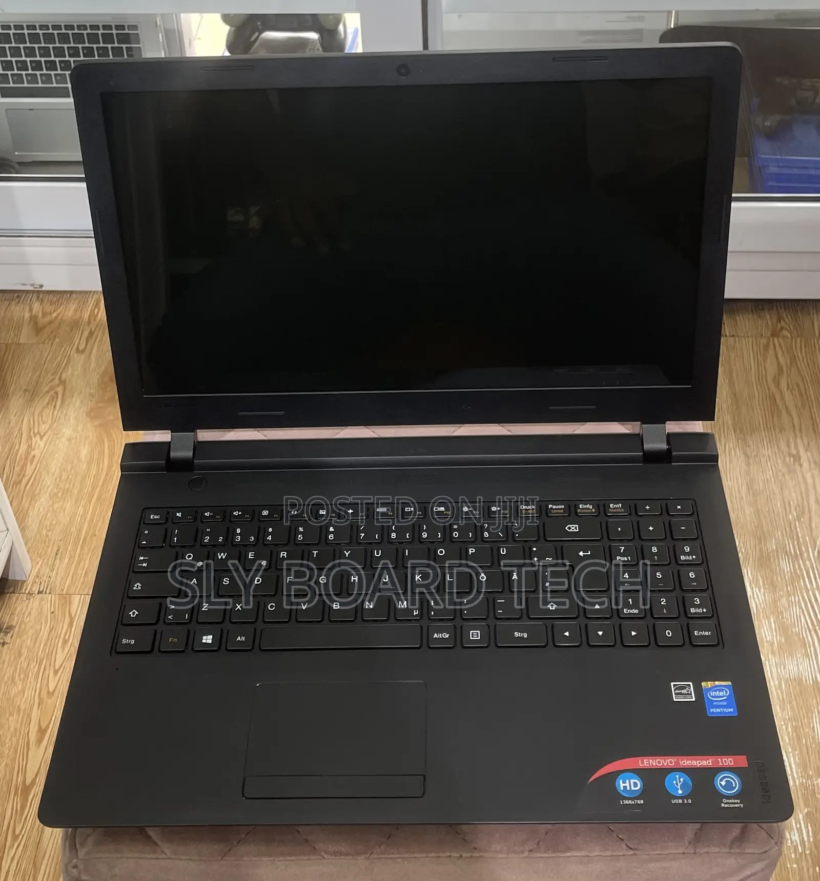 Laptop Lenovo IdeaPad 100 4GB Intel Celeron HDD 500GB