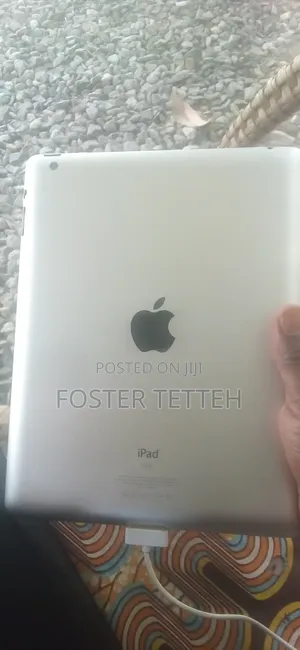 Apple iPad 3 Wi-Fi 16 GB Gray