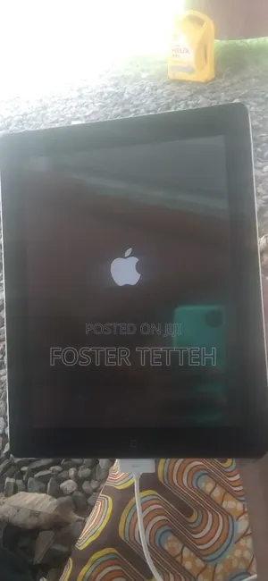 Apple iPad 3 Wi-Fi 16 GB Gray
