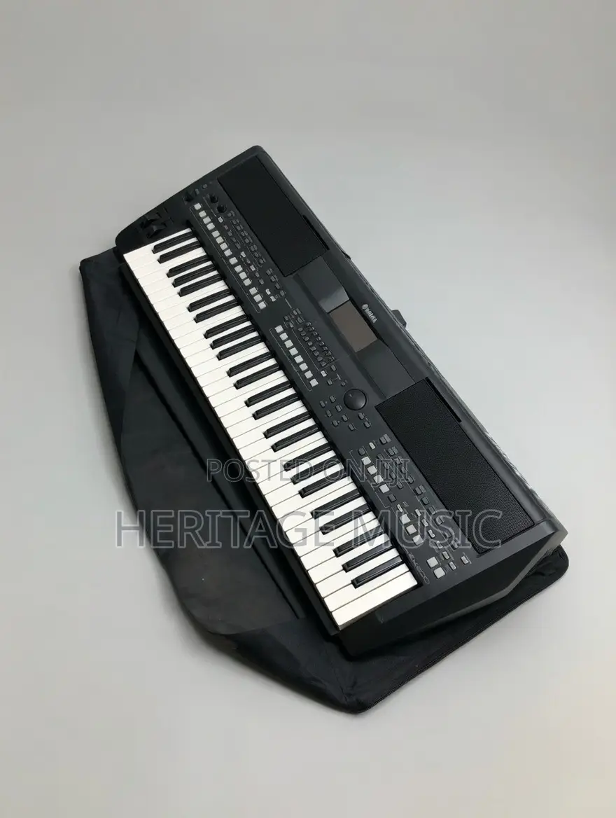 Yamaha PSR Sx600