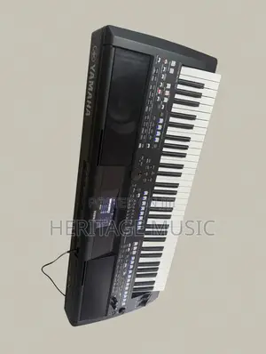 Yamaha PSR Sx600