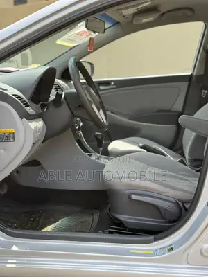 Hyundai Accent SE Sedan 2016 Silver