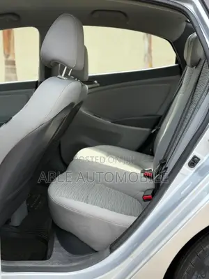 Hyundai Accent SE Sedan 2016 Silver