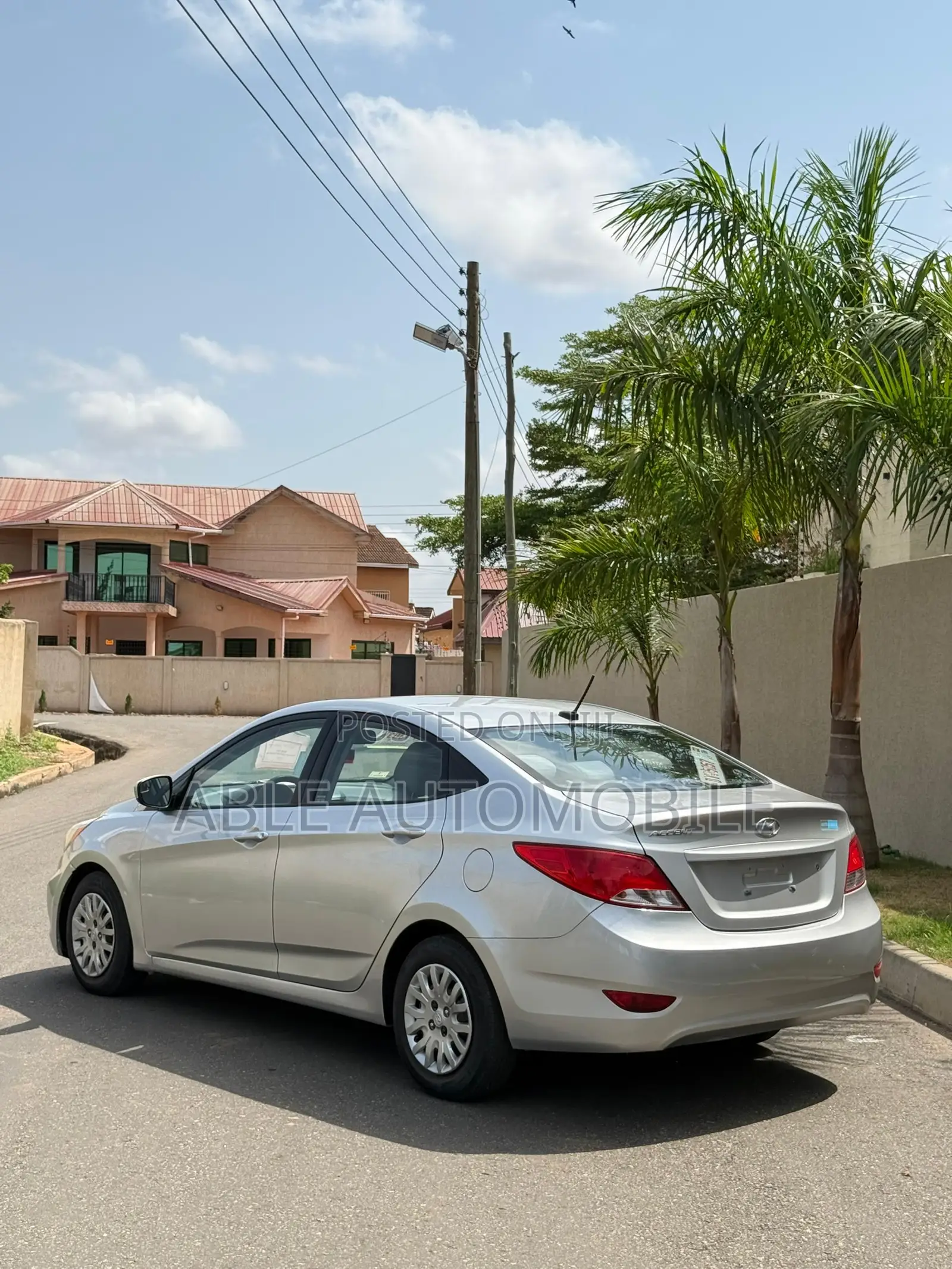 Hyundai Accent SE Sedan 2016 Silver