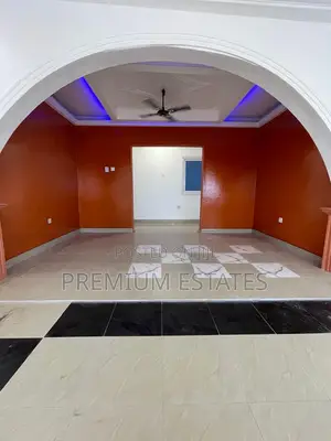 3bdrm Apartment in Kwabenya for rent